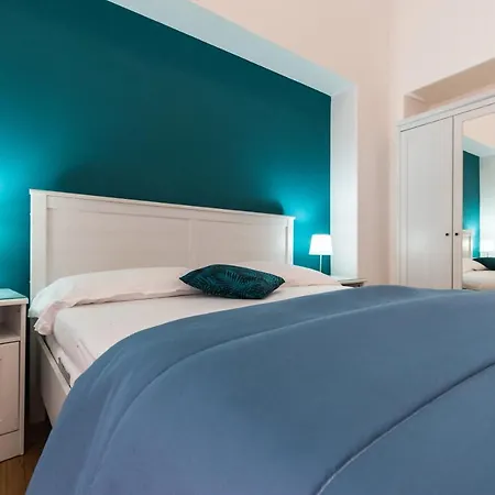 Le Del Centro Pensión 4*