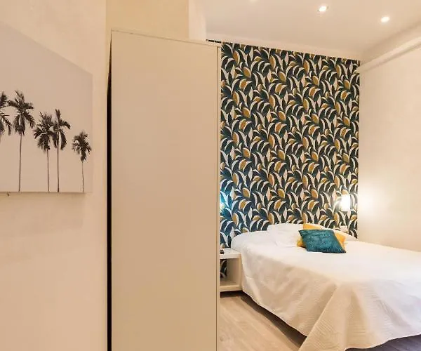 Le Del Centro Πανσιόν